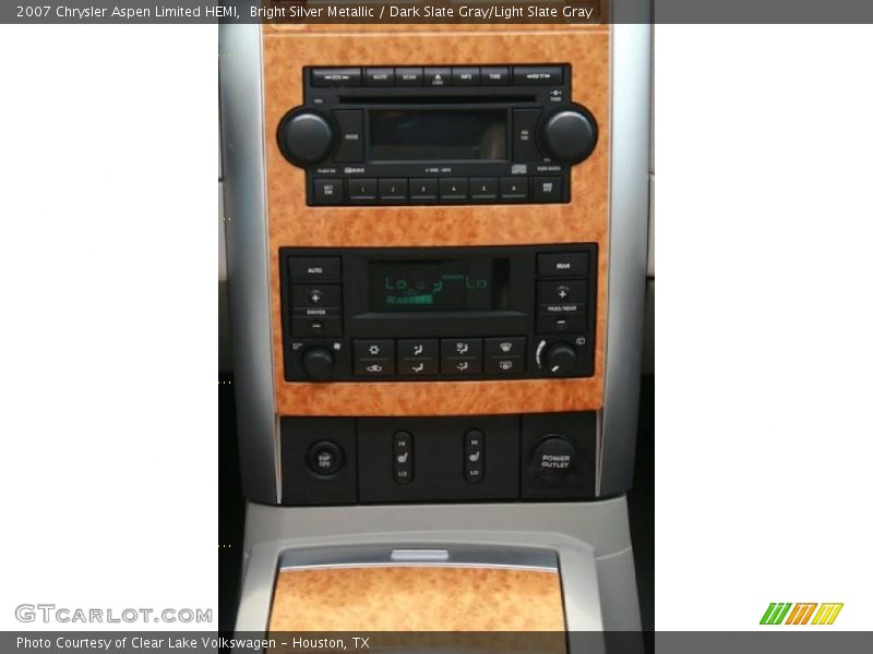 Bright Silver Metallic / Dark Slate Gray/Light Slate Gray 2007 Chrysler Aspen Limited HEMI