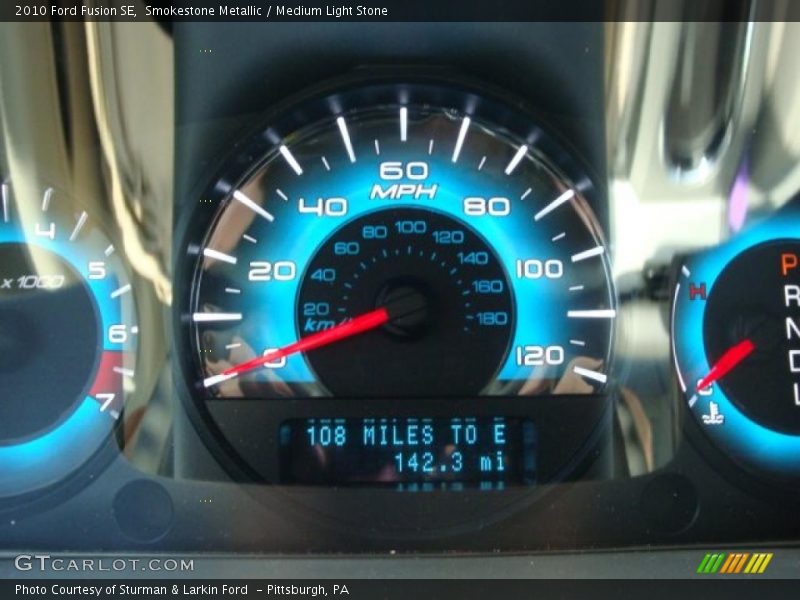 Smokestone Metallic / Medium Light Stone 2010 Ford Fusion SE