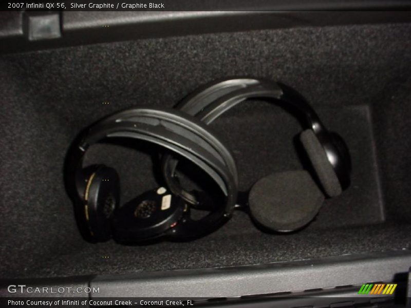 Silver Graphite / Graphite Black 2007 Infiniti QX 56