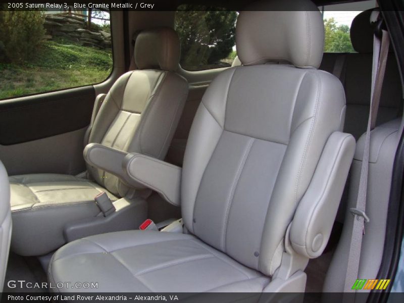 Blue Granite Metallic / Grey 2005 Saturn Relay 3