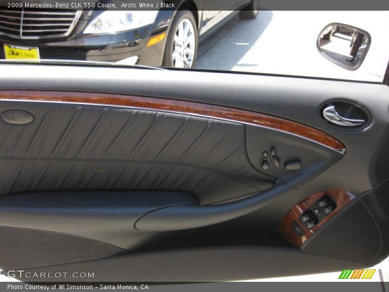 Arctic White / Black 2009 Mercedes-Benz CLK 550 Coupe