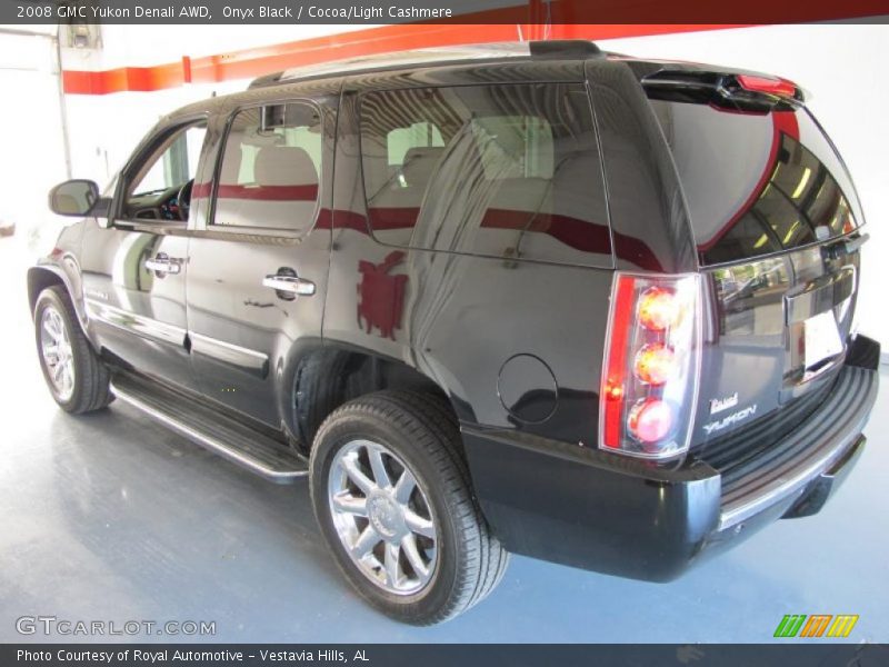 Onyx Black / Cocoa/Light Cashmere 2008 GMC Yukon Denali AWD