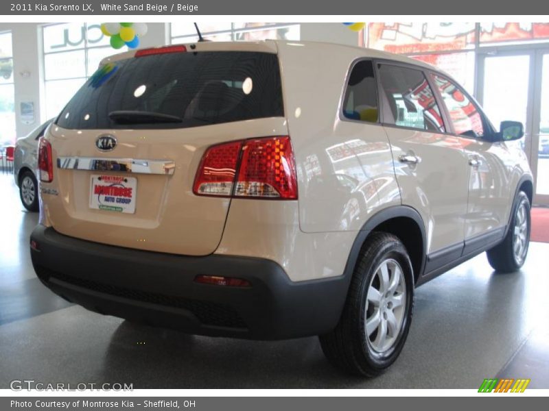 White Sand Beige / Beige 2011 Kia Sorento LX