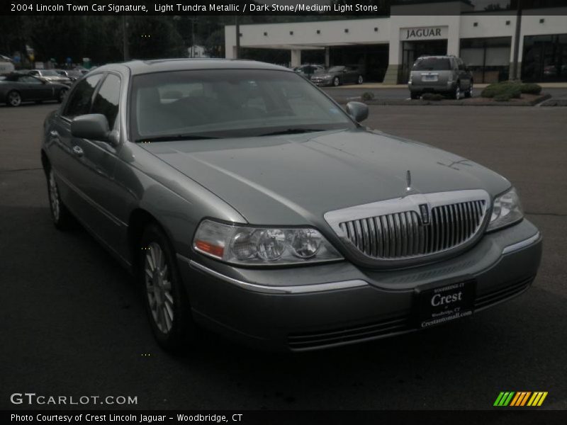 Light Tundra Metallic / Dark Stone/Medium Light Stone 2004 Lincoln Town Car Signature