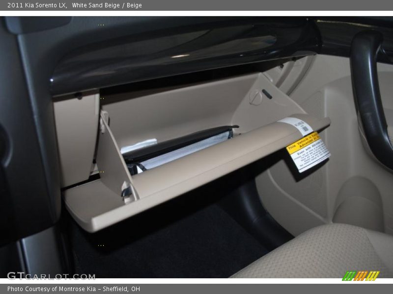 White Sand Beige / Beige 2011 Kia Sorento LX