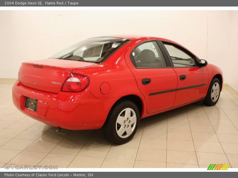 Flame Red / Taupe 2004 Dodge Neon SE