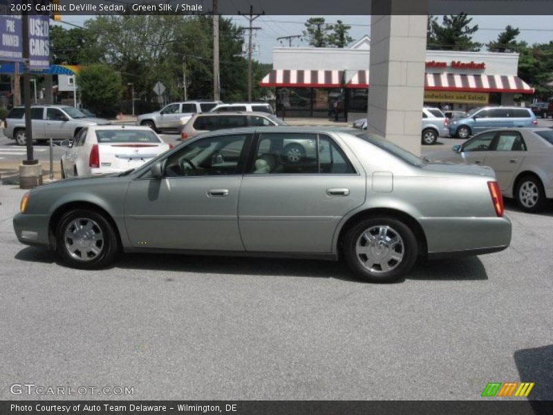 Green Silk / Shale 2005 Cadillac DeVille Sedan