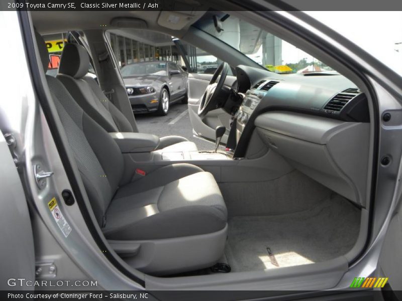 Classic Silver Metallic / Ash 2009 Toyota Camry SE