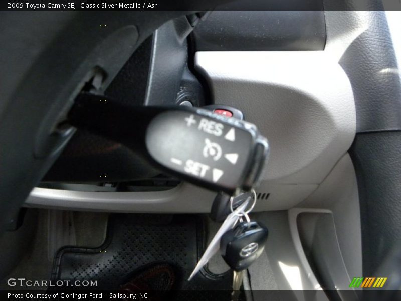 Classic Silver Metallic / Ash 2009 Toyota Camry SE