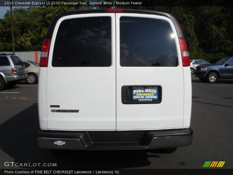 Summit White / Medium Pewter 2010 Chevrolet Express LS 3500 Passenger Van
