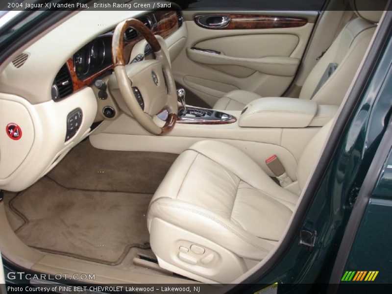 British Racing Green / Sand 2004 Jaguar XJ Vanden Plas