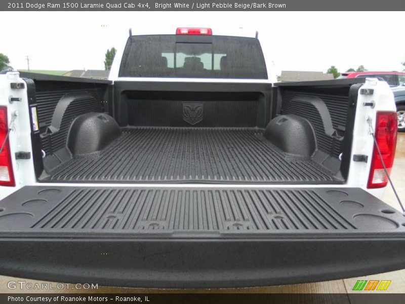 Bright White / Light Pebble Beige/Bark Brown 2011 Dodge Ram 1500 Laramie Quad Cab 4x4