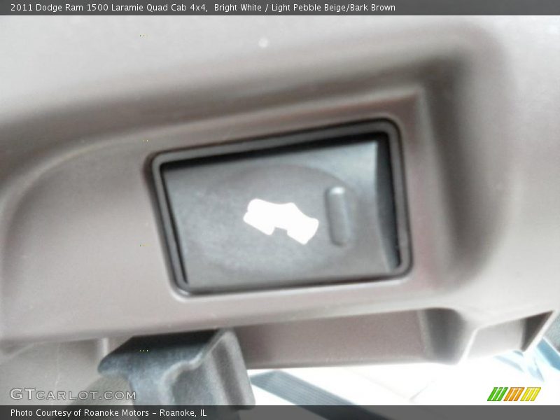 Bright White / Light Pebble Beige/Bark Brown 2011 Dodge Ram 1500 Laramie Quad Cab 4x4