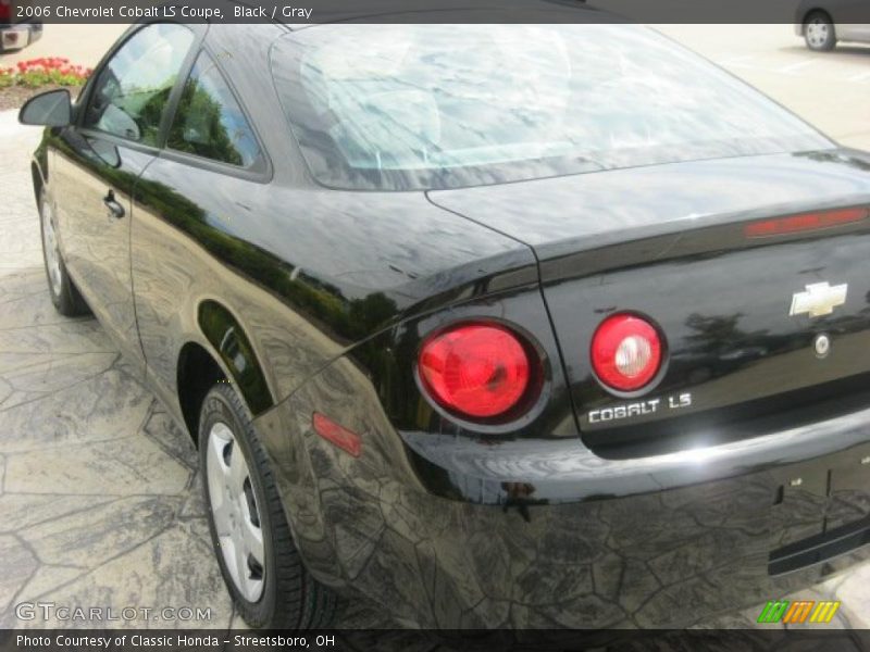 Black / Gray 2006 Chevrolet Cobalt LS Coupe