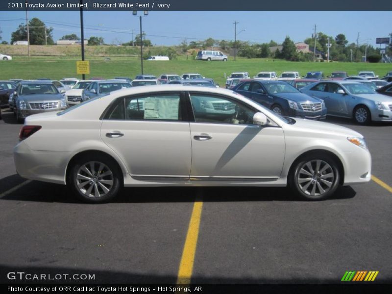 Blizzard White Pearl / Ivory 2011 Toyota Avalon Limited