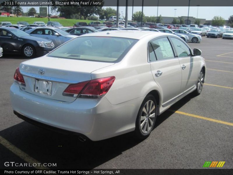 Blizzard White Pearl / Ivory 2011 Toyota Avalon Limited