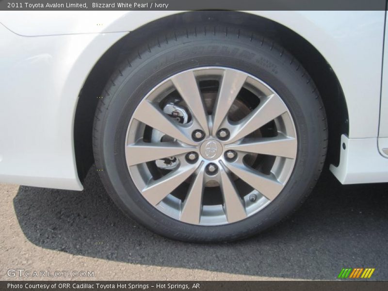 Blizzard White Pearl / Ivory 2011 Toyota Avalon Limited