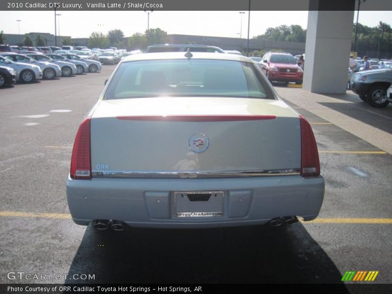 Vanilla Latte / Shale/Cocoa 2010 Cadillac DTS Luxury