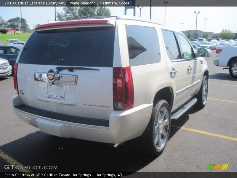 White Diamond / Cashmere/Cocoa 2010 Cadillac Escalade Luxury AWD