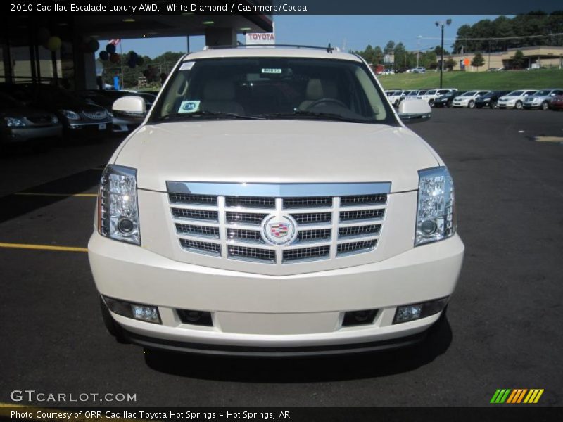 White Diamond / Cashmere/Cocoa 2010 Cadillac Escalade Luxury AWD
