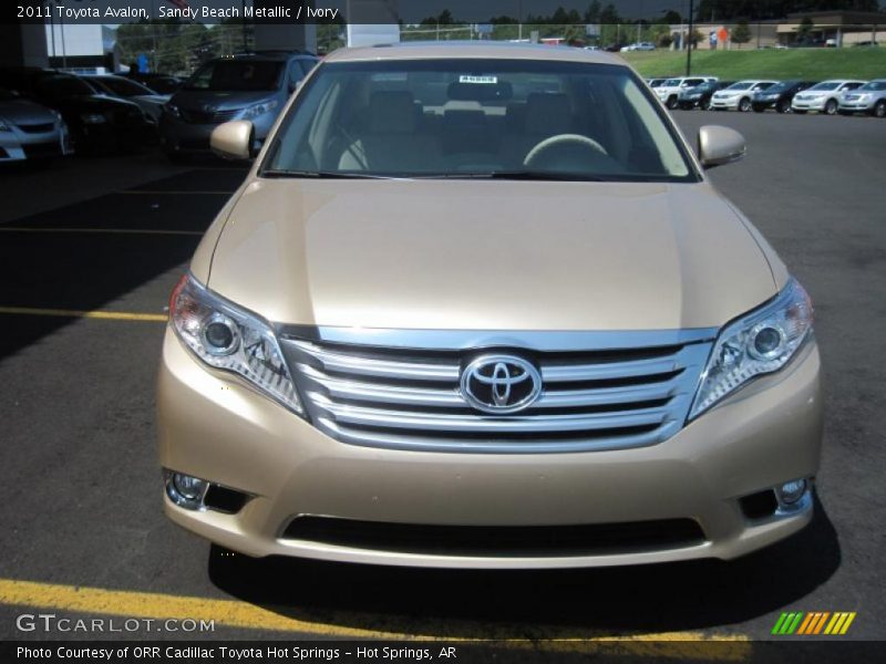 Sandy Beach Metallic / Ivory 2011 Toyota Avalon