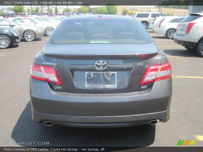 Magnetic Gray Metallic / Ash 2011 Toyota Camry SE