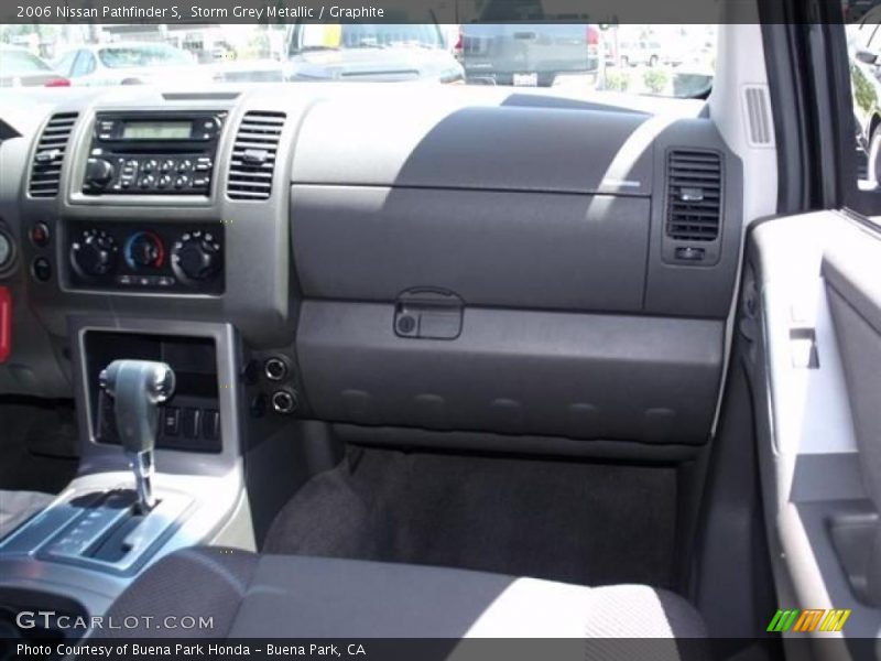 Storm Grey Metallic / Graphite 2006 Nissan Pathfinder S