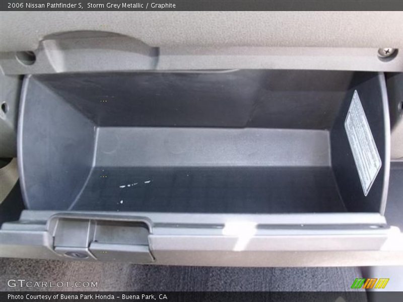 Storm Grey Metallic / Graphite 2006 Nissan Pathfinder S