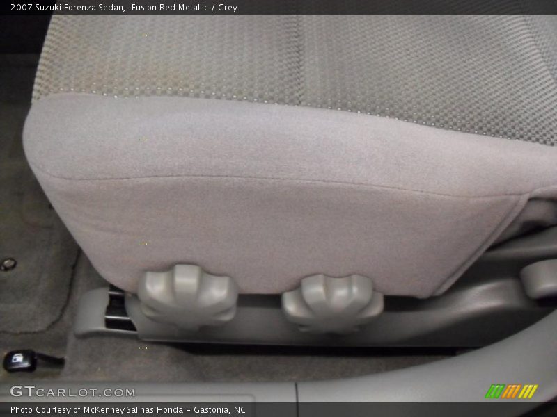 Fusion Red Metallic / Grey 2007 Suzuki Forenza Sedan