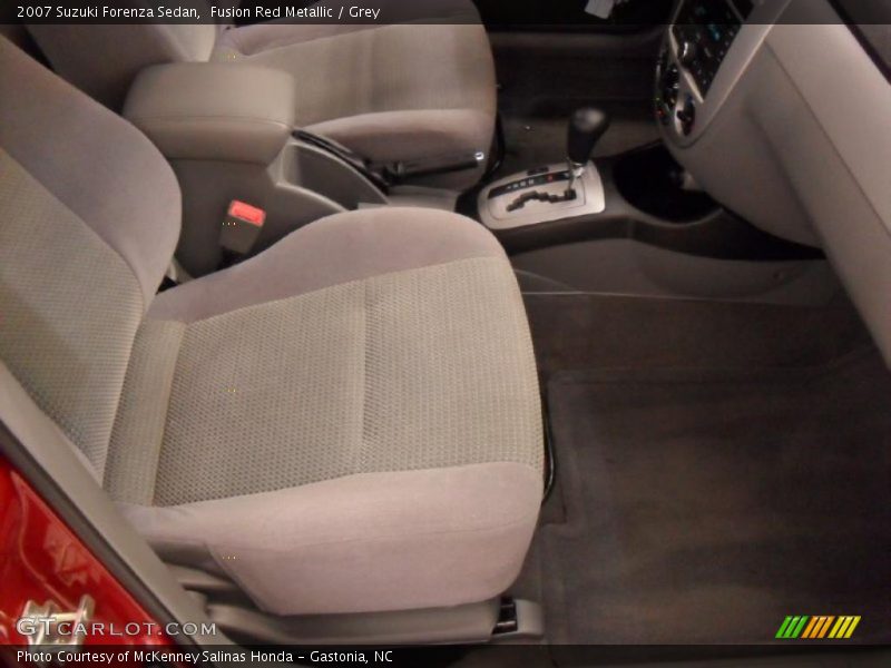 Fusion Red Metallic / Grey 2007 Suzuki Forenza Sedan
