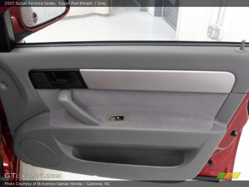 Fusion Red Metallic / Grey 2007 Suzuki Forenza Sedan