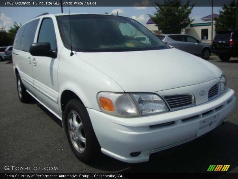 Arctic White / Beige 2002 Oldsmobile Silhouette GLS