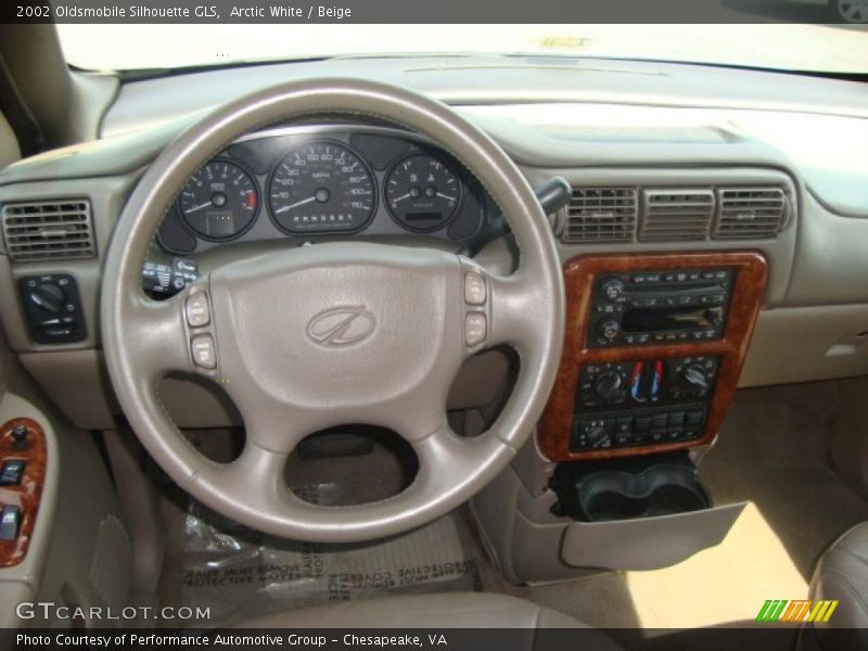 Arctic White / Beige 2002 Oldsmobile Silhouette GLS