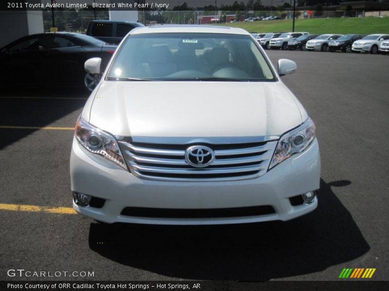 Blizzard White Pearl / Ivory 2011 Toyota Avalon Limited