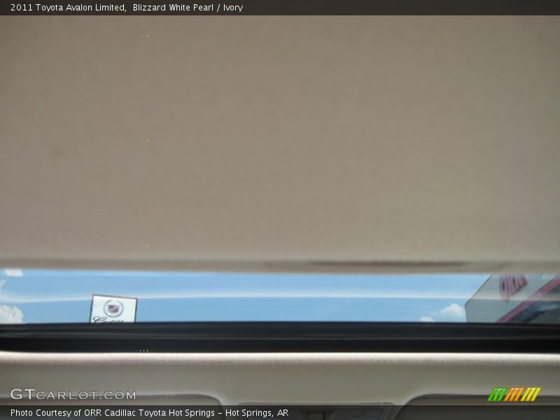 Blizzard White Pearl / Ivory 2011 Toyota Avalon Limited