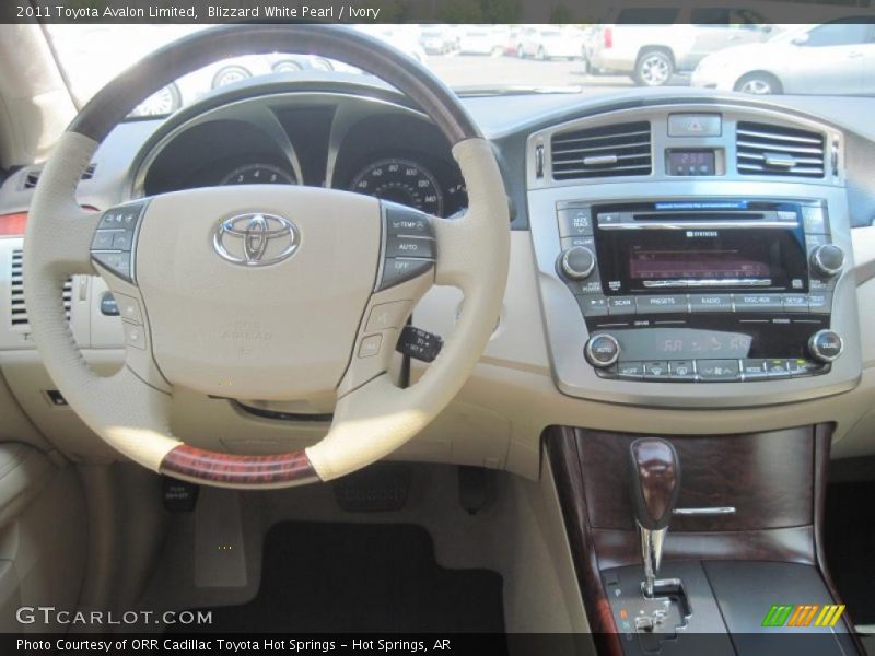 Blizzard White Pearl / Ivory 2011 Toyota Avalon Limited