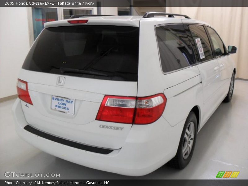 Taffeta White / Ivory 2005 Honda Odyssey EX-L