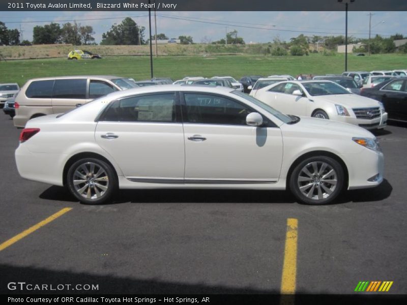 Blizzard White Pearl / Ivory 2011 Toyota Avalon Limited