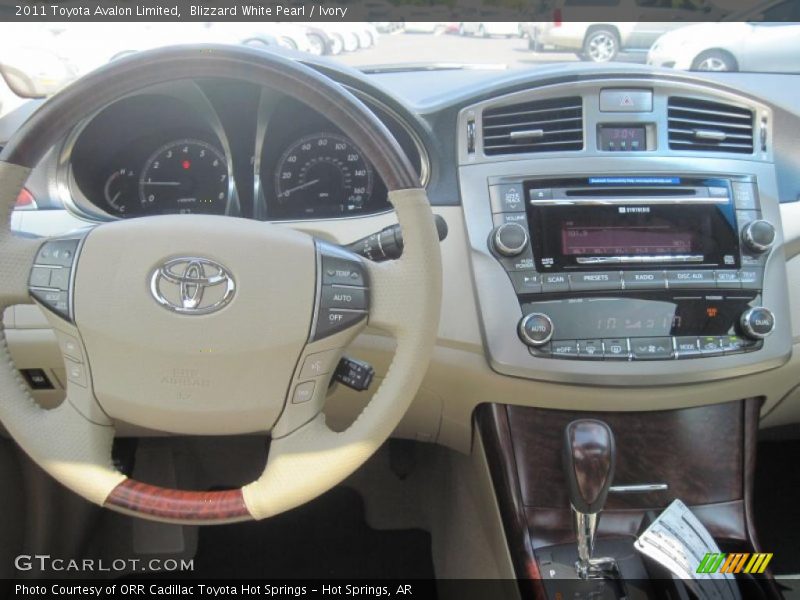 Blizzard White Pearl / Ivory 2011 Toyota Avalon Limited