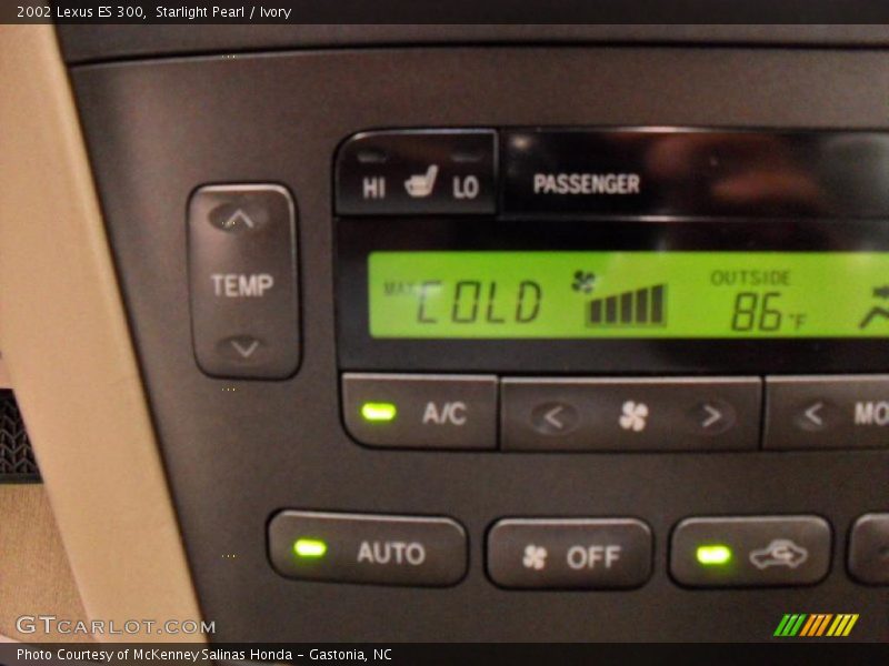 Starlight Pearl / Ivory 2002 Lexus ES 300