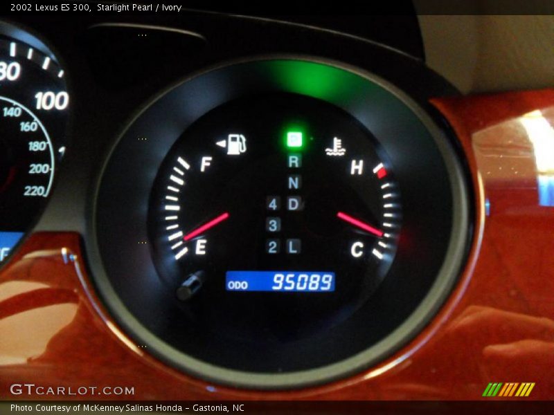 Starlight Pearl / Ivory 2002 Lexus ES 300