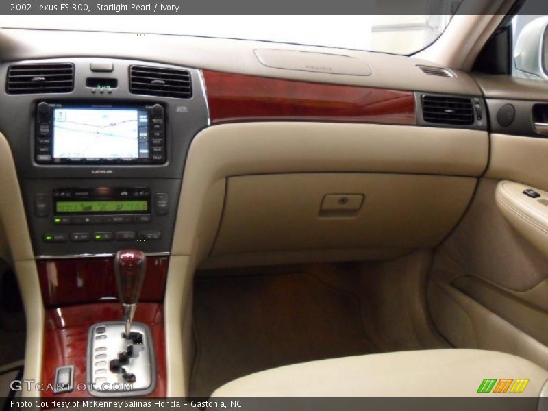 Starlight Pearl / Ivory 2002 Lexus ES 300