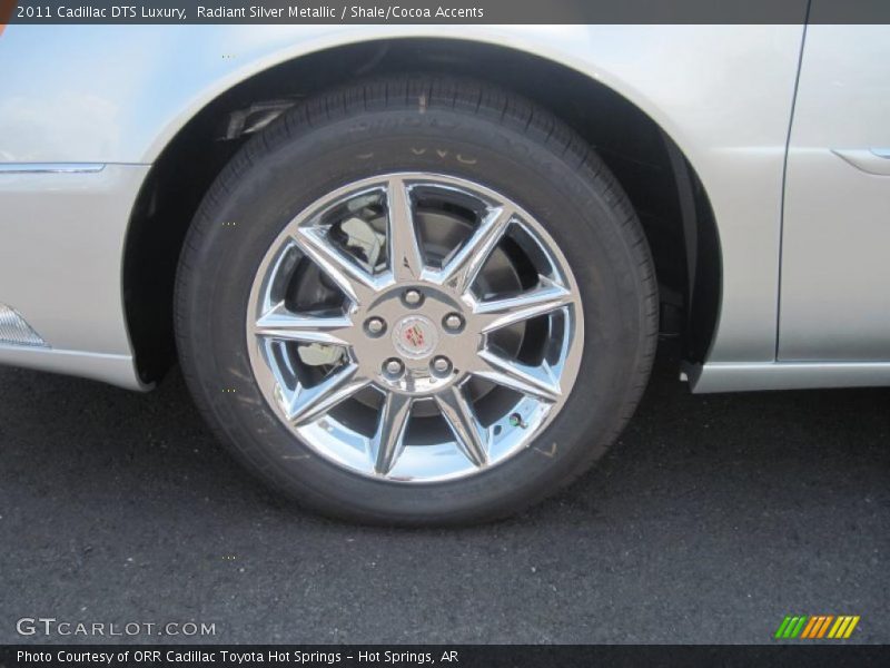 Radiant Silver Metallic / Shale/Cocoa Accents 2011 Cadillac DTS Luxury