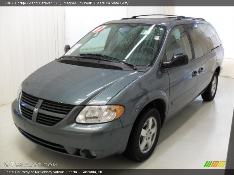 Magnesium Pearl / Medium Slate Gray 2007 Dodge Grand Caravan SXT