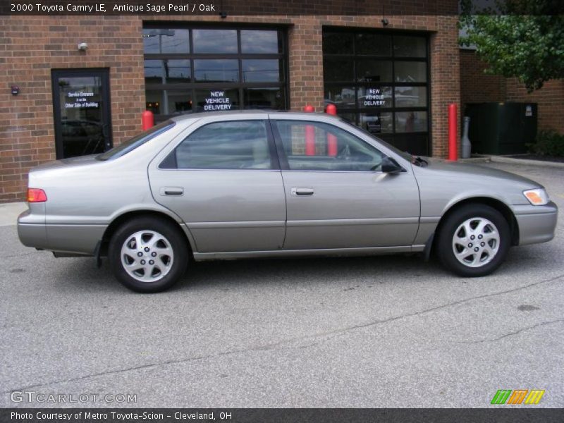 Antique Sage Pearl / Oak 2000 Toyota Camry LE