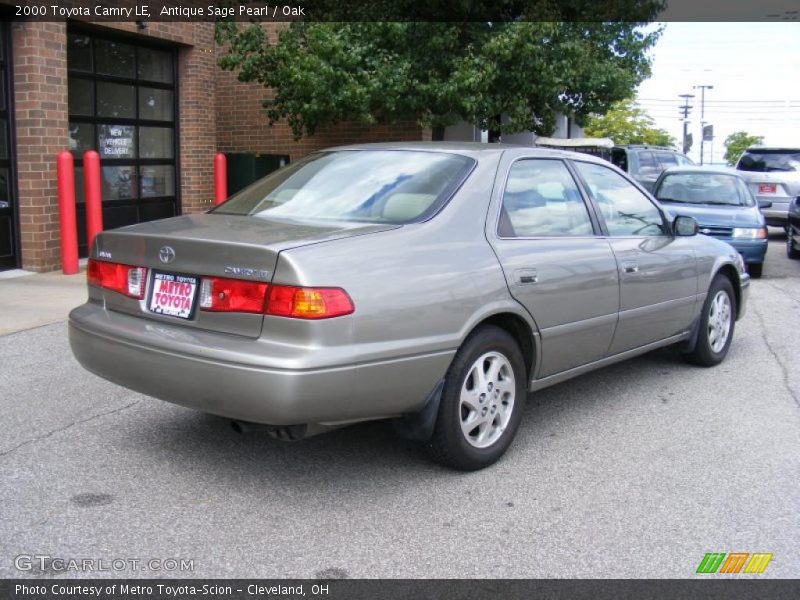 Antique Sage Pearl / Oak 2000 Toyota Camry LE