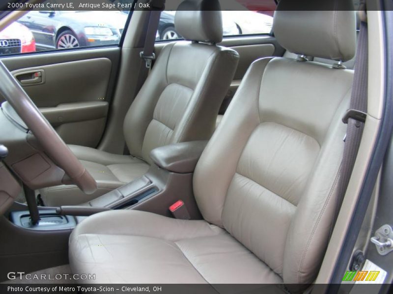 Antique Sage Pearl / Oak 2000 Toyota Camry LE
