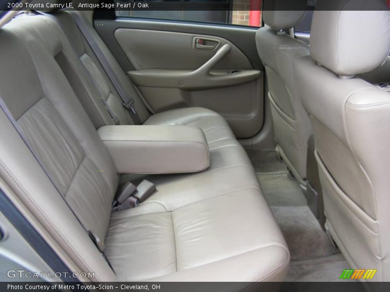Antique Sage Pearl / Oak 2000 Toyota Camry LE
