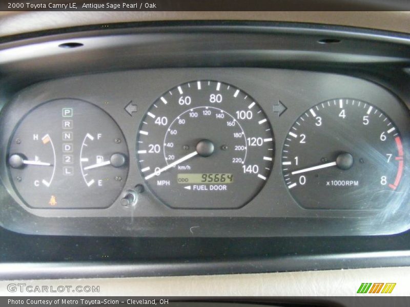 Antique Sage Pearl / Oak 2000 Toyota Camry LE