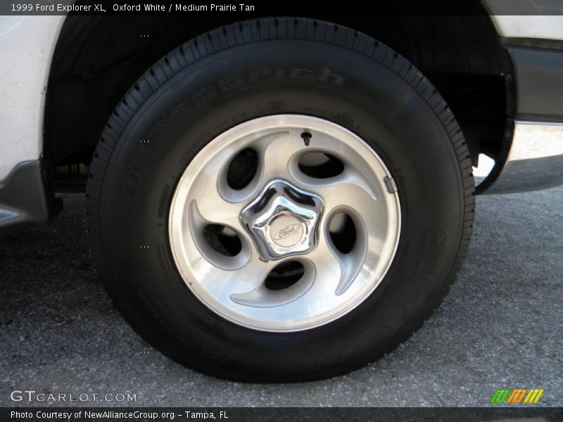 Oxford White / Medium Prairie Tan 1999 Ford Explorer XL